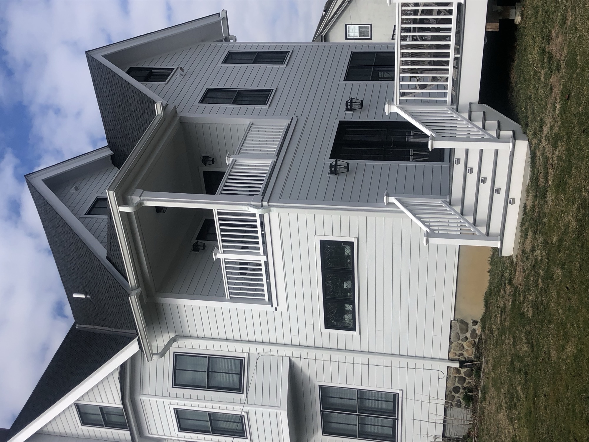 Eastchester Farmhouse in Eastchester, NY — photo 2 of 3