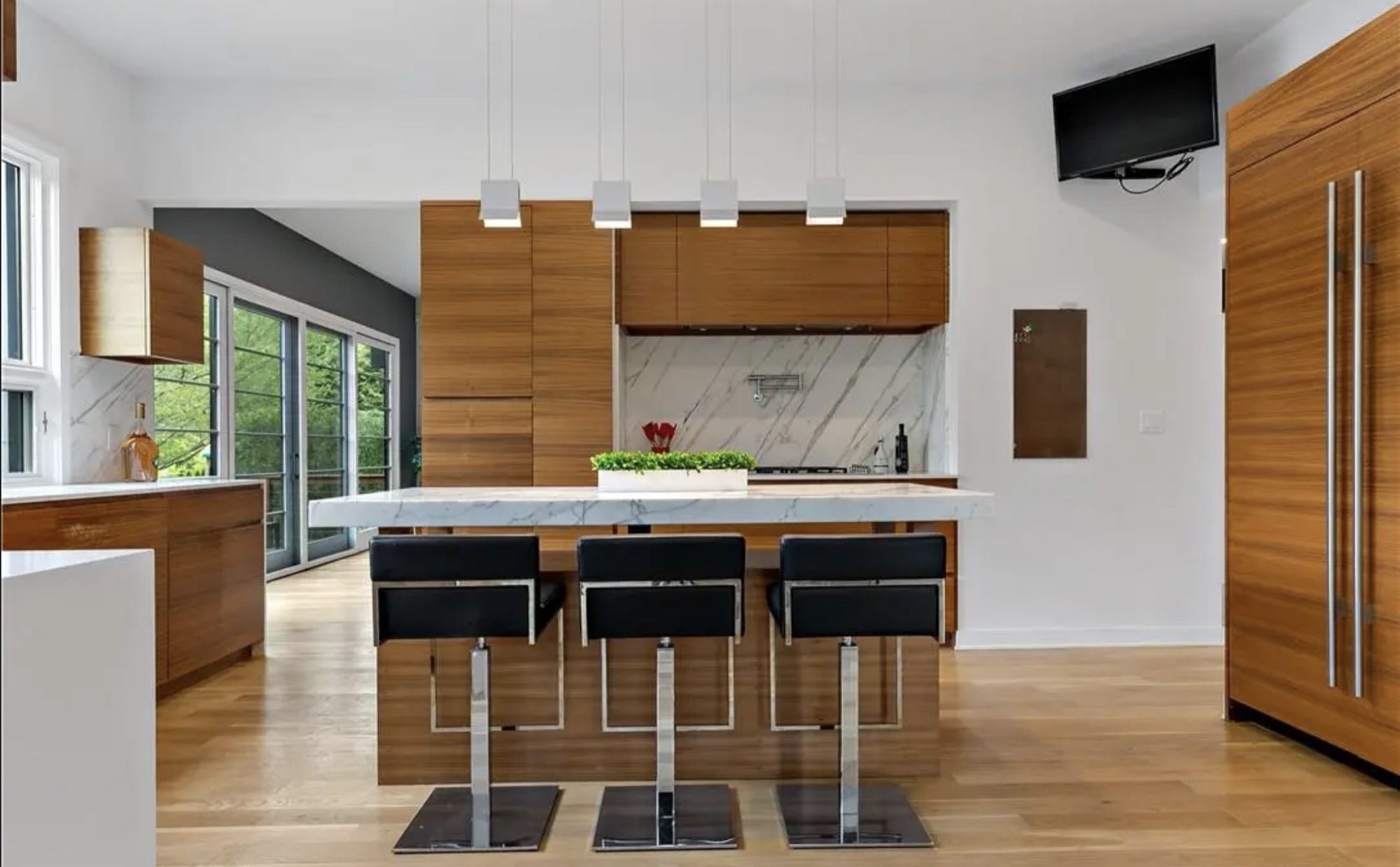 Mamaroneck Modern in Mamaroneck, NY — photo 3 of 7