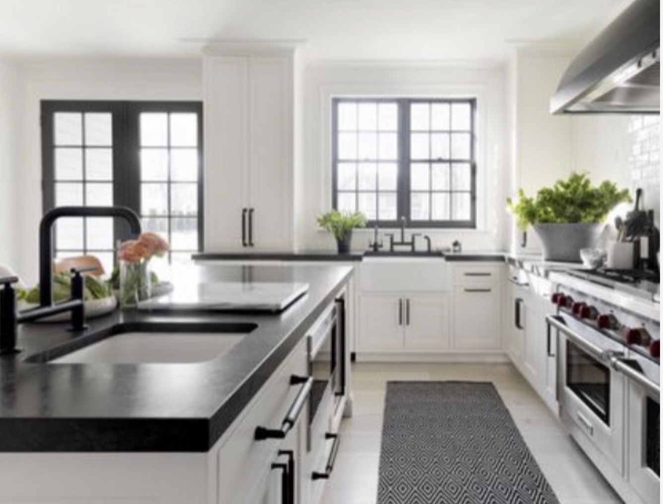 Scarsdale Transitional in Scarsdale, NY — photo 5 of 6